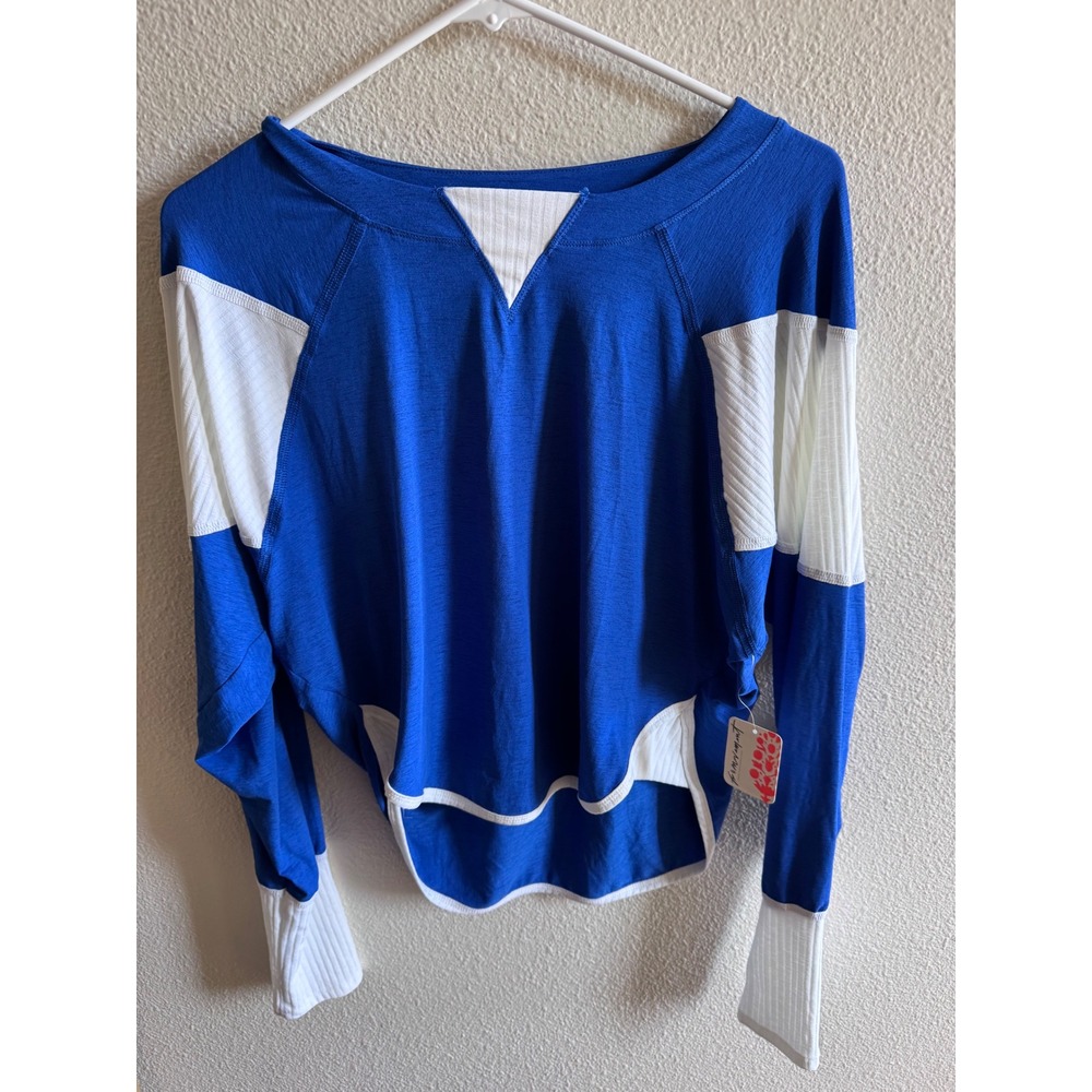 Free‎ People Movement Spotlight Small Long Sleeve White Blue Top NWT $60 - Picture 4 of 5
